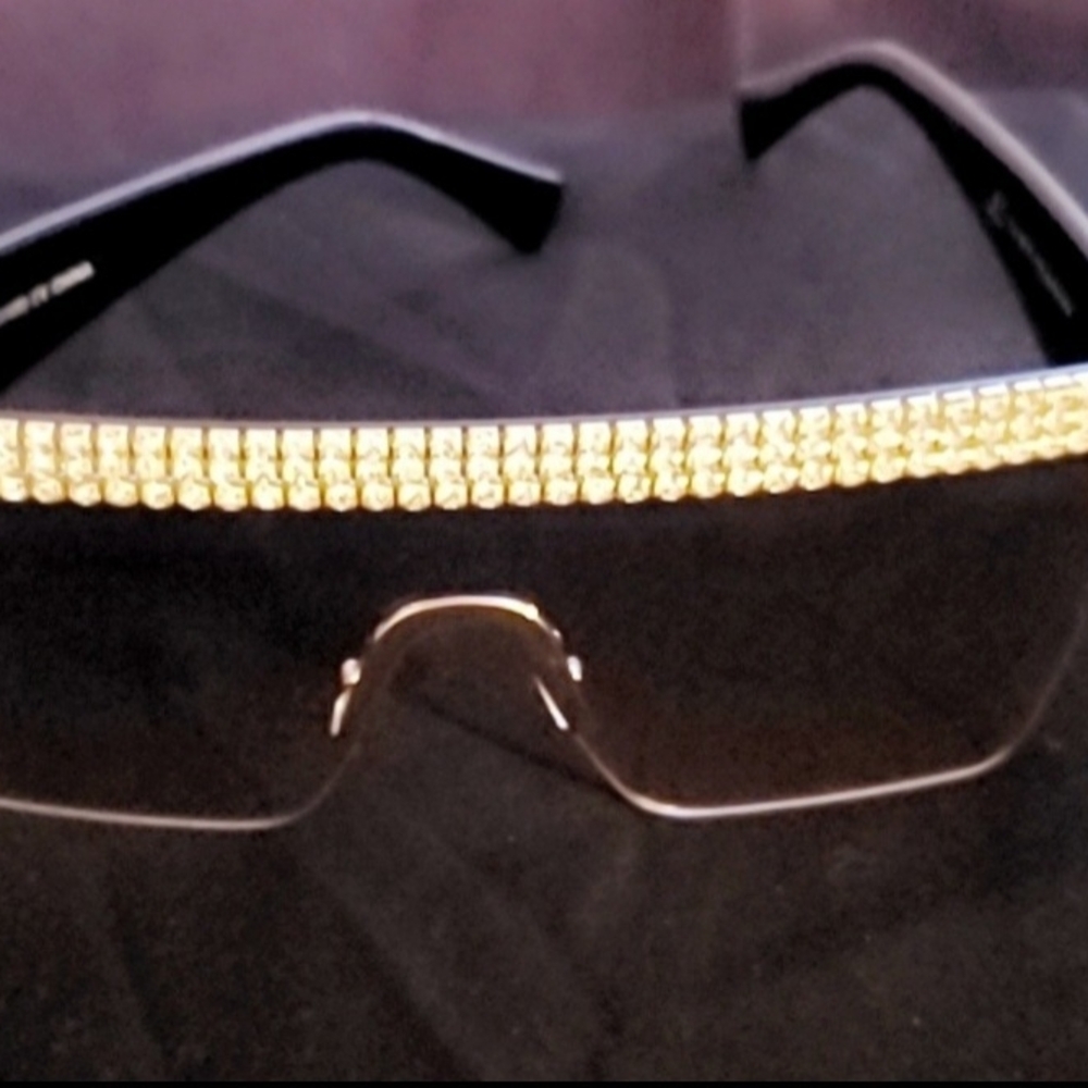 Elegant Gold-Embellished Sunglasses